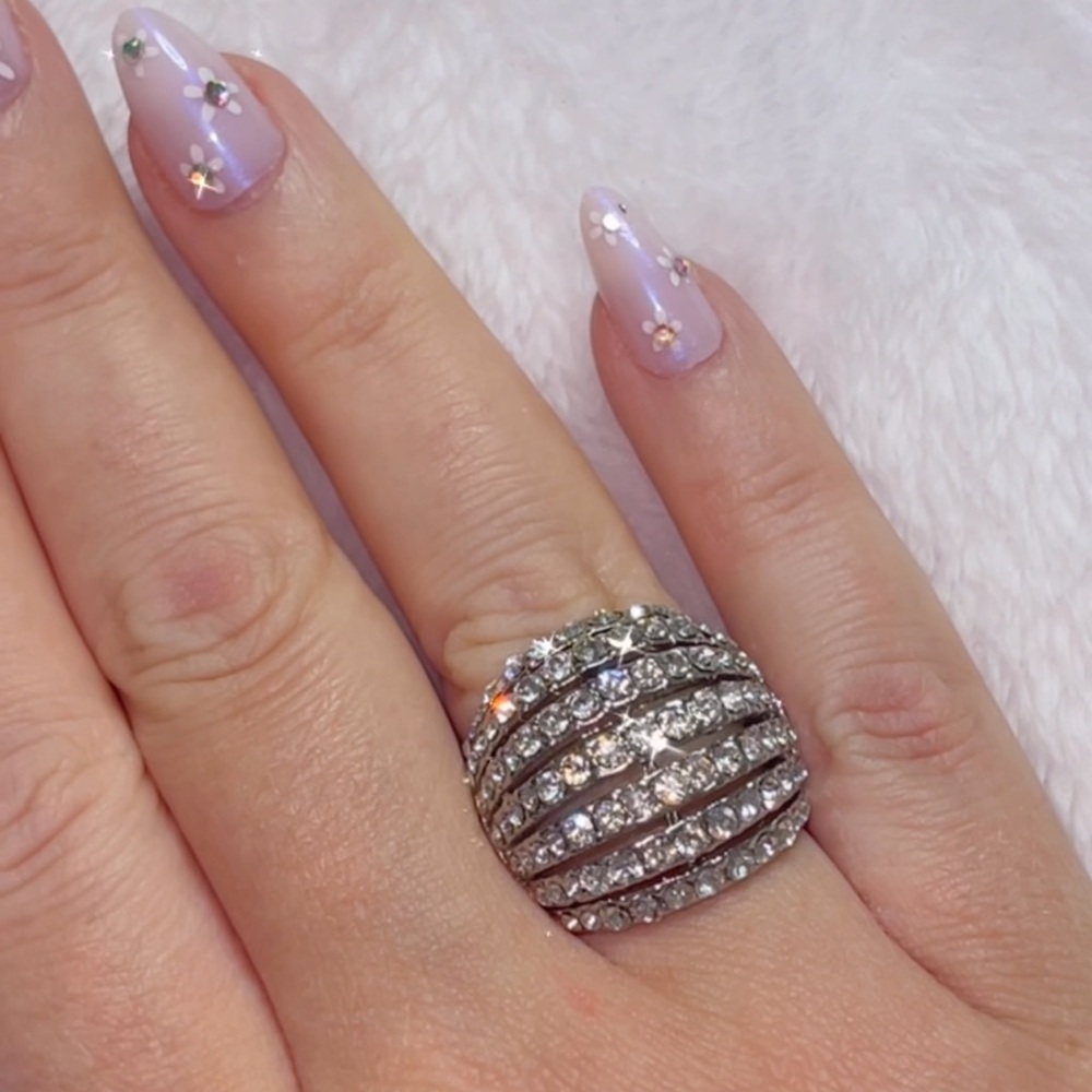 Sz 9 Sparkling Silver Dome Cocktail Ring with Clear Crystals